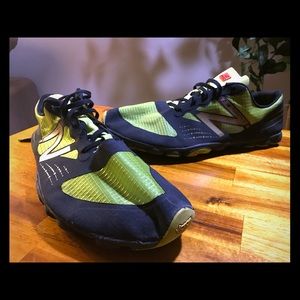 MT00BL New Balance Minimus Trail Running  Size 12